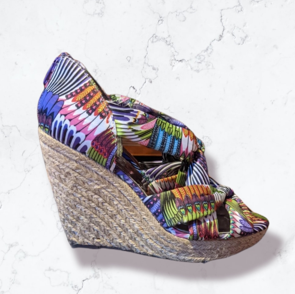 Carlos Santana Sandal Wedges - size 9